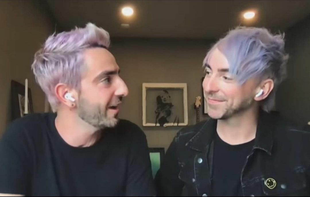 MediaDarling's tweet photo. If a man doesn't look at me the way @AlexGaskarth looks at @JackBarakat I don't want him https://t.co/mOEW19GTlx