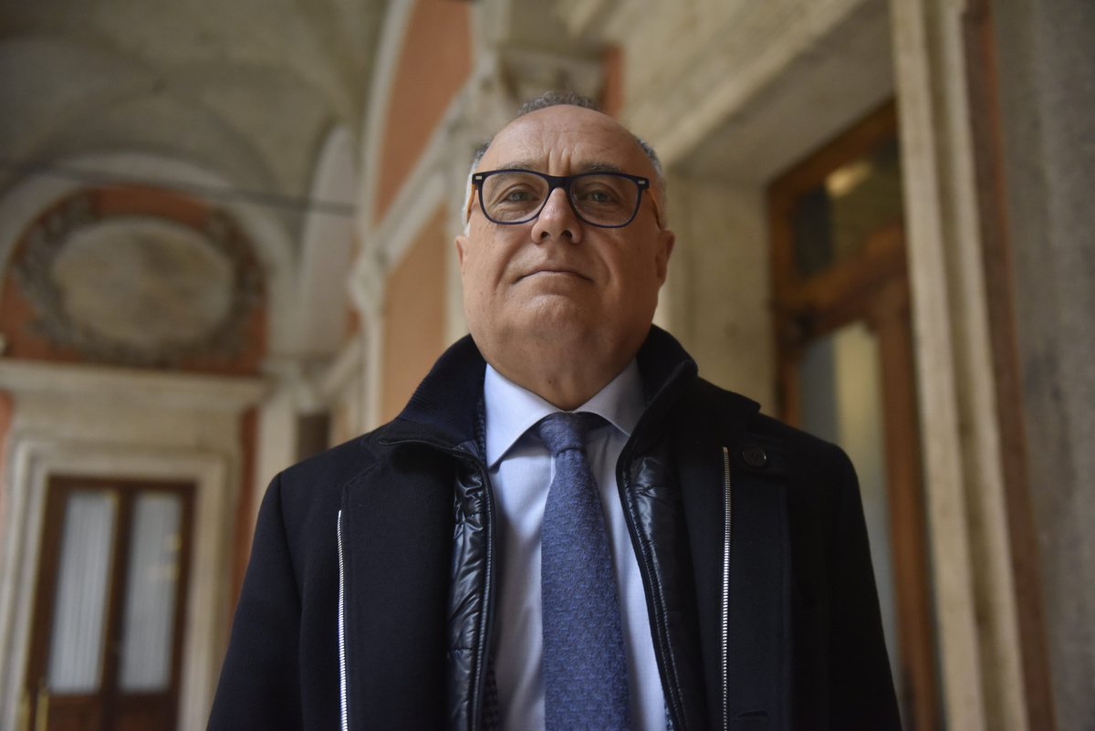 SenatoStampa's tweet photo. In Commissione Finanze, si è svolta l'elezione di un #SenatoreSegretario per integrare l'Ufficio di Presidenza. E' risultato eletto il sen. Stanislao Di Piazza https://t.co/gsrZoMnVTj https://t.co/Q2OdqnHtFJ