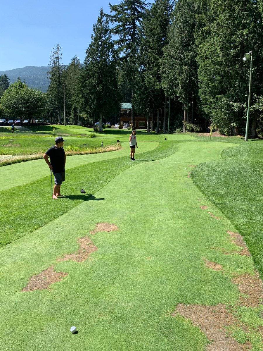 LisaCha56582184's tweet photo. Tap-ins Putting Course at Cultus Lake Golf Club is a unique twist on mini-golf! 
It is a real-green putting course that is fun for all ages. 

#AdventureFV #ABTPod3 #ABTatUFV @FvHype 
Image by Lisa Champagne; used with permission (commercial use allowed); May 2021 https://t.co/xOYuyMySF4