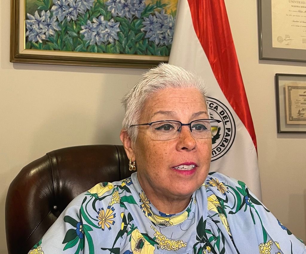 CostaRicaOEA's tweet photo. En su calidad de #PPTSICACR, #CostaRica a nombre de los Estados miembros del SICA, rindió homenaje póstumo a Su Excelencia Elisa Ruiz Díaz, Embajadora del Paraguay ante la @OEA_oficial. https://t.co/aSqY7MDBca