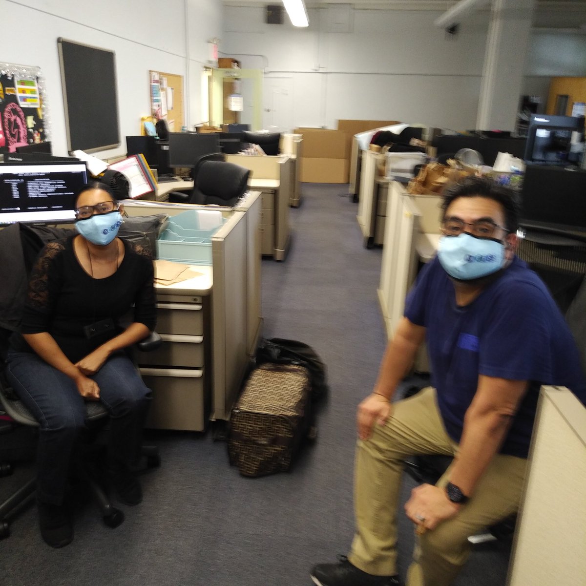 YuetChu_NYCDOE's tweet photo. What #RTO looks like #ACCESSstyle! Thank you to DSF and our custodial teams for taking such great care of our #homeawayfromhome! #dreamteam #ACCESSHQ3 #healthyandwise #maskingforafriend #bettertogether @ExecSuptLisante @ofdc_nycschools https://t.co/0WkKdETpCg