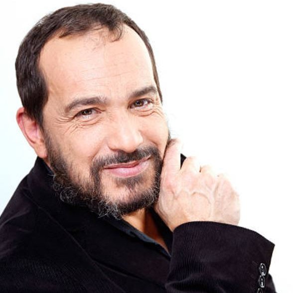 belleseb_fansit's tweet photo. Un très joyeux anniversaire à Mehdi ! 🎂 https://t.co/47RmglWaAN