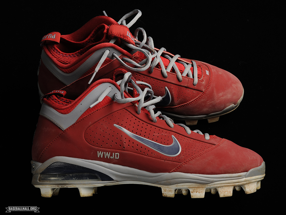 Nike huarache hot sale 2011 baseball cleats