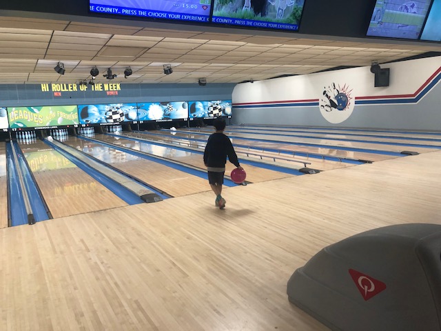 StAloysiusAcad's tweet photo. Today students who exceeded their Accelerated Reader Library Challenge were treated to a day of bowling & pizza. It was a fun day, & even Sr. Margaret joined in the fun. We heard she bowled a lot of strikes! π³ππ#Bowling #710split @wynnewoodlanes https://t.co/7OcY2iDvCJ