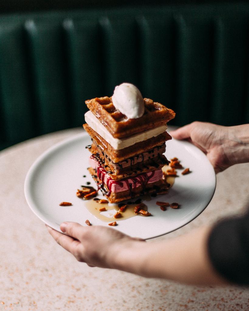 AriaLV's tweet photo. This weekend, #CATCHVegas makes a splash into brunch featuring quintessential favorites like Truffle Sashimi, Cinnamon Roll Pancakes, and The Anytime Waffle Tower.
Learn more: https://t.co/p8Z5oOufjJ https://t.co/46EMGYpgmj