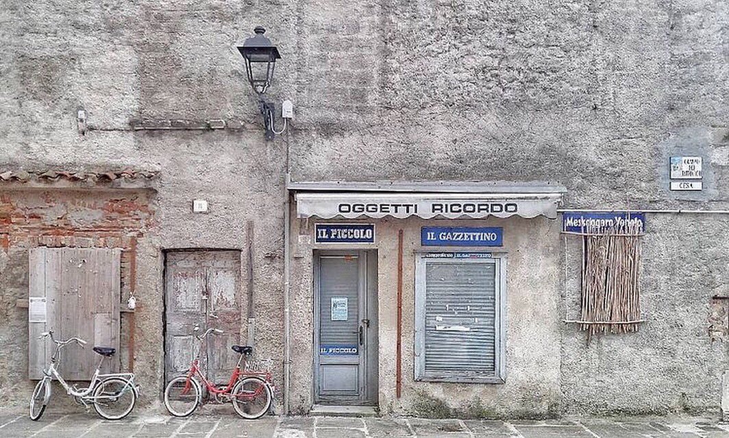 Stasera andiamo a #Grado, per ammirare uno scorcio del centro storico, fotografato da @mnemosine303 
#igersgo #igersfvg #friuliveneziagiulia

instagram.com/p/CPWYkaplFHF/