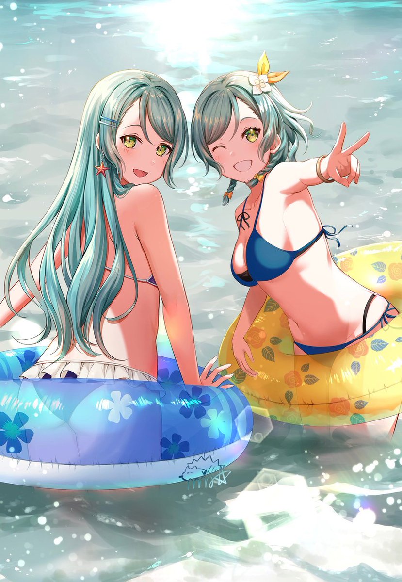 Since the twins might not be around as much as they want to be today...

They'll apologize by showing off a photo of their new swimsuits!