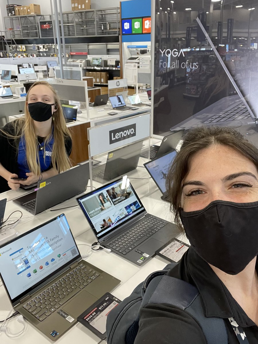 lenovoelyse's tweet photo. Catching up with trainings with Jess 💫 #wearelenovo #premiumstars https://t.co/f2bALRHsIh