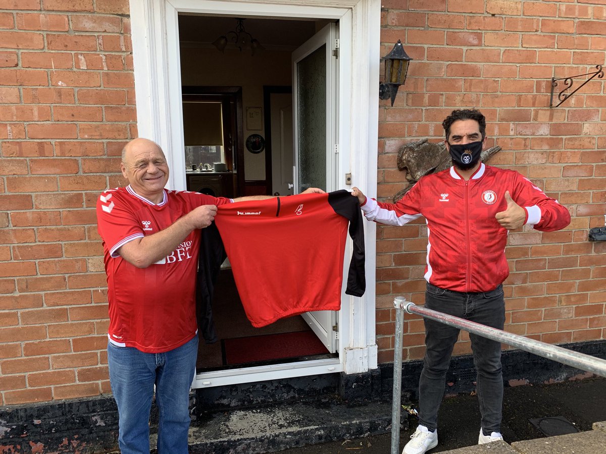 RobinsFound's tweet photo. Happy birthday @Scotty_Murray 🎉🎈We hope you have had a lovely day. 🎁🎊 https://t.co/8PO2R0JLsW