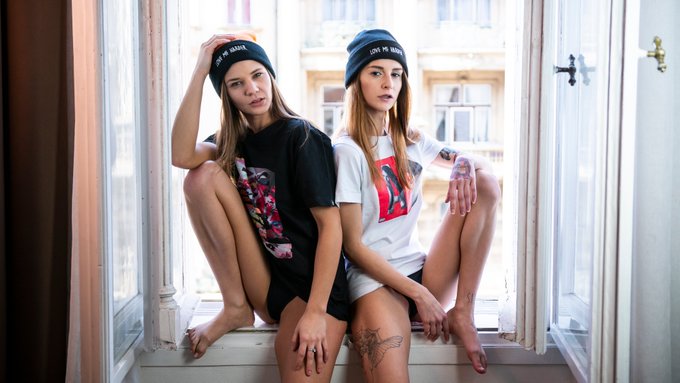 MERCH WITH LOVE 🥰 https://t.co/OXzVI1wcWl 🔴TOP QUALITY WEAR 🔴VEGAN FRIENDLY 🔴LUXURY PACKAGING 🔴WORLDWIDE<a href="/tag/adelleunicorn"class="tags"><span>#adelleunicorn</span></a>