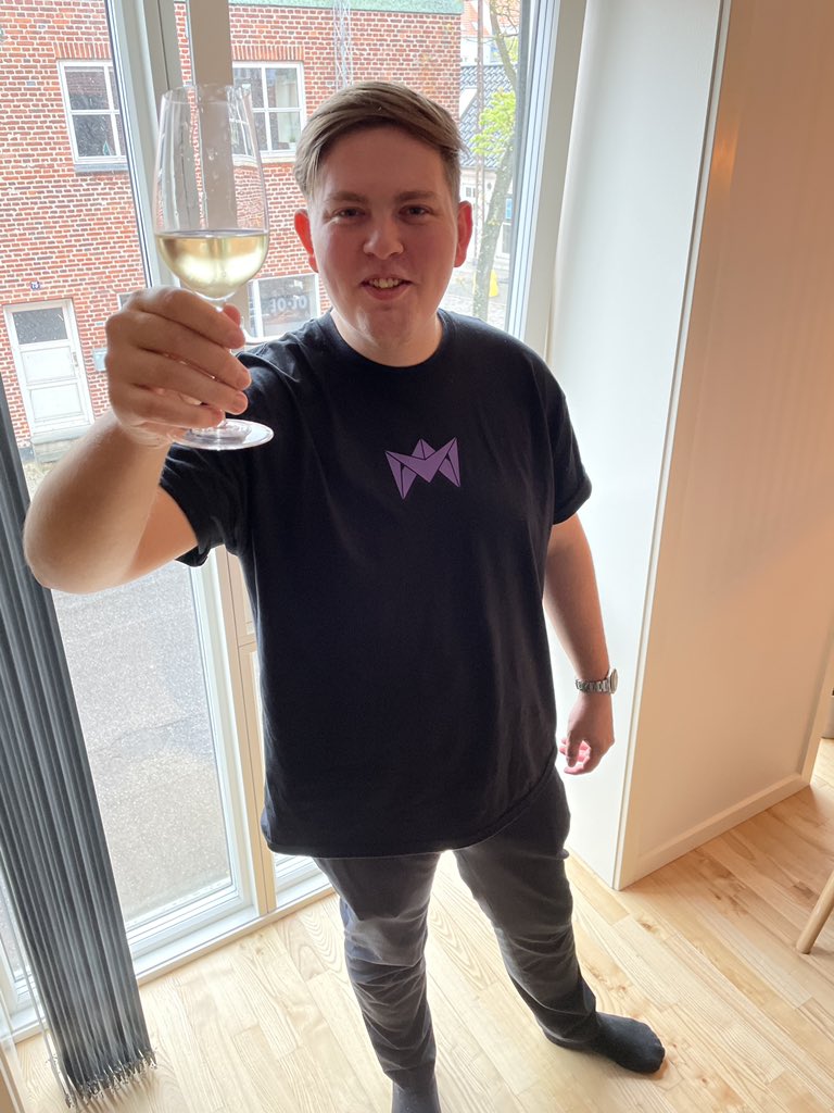 Skål derude! Tro mig, det er en god årgang 😈
#BeMasonic🟣