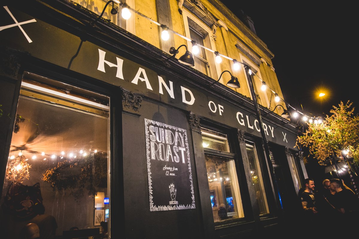 We've got plenty of space for outside walk-ins tonight! Last orders at midnight. Come say hi!