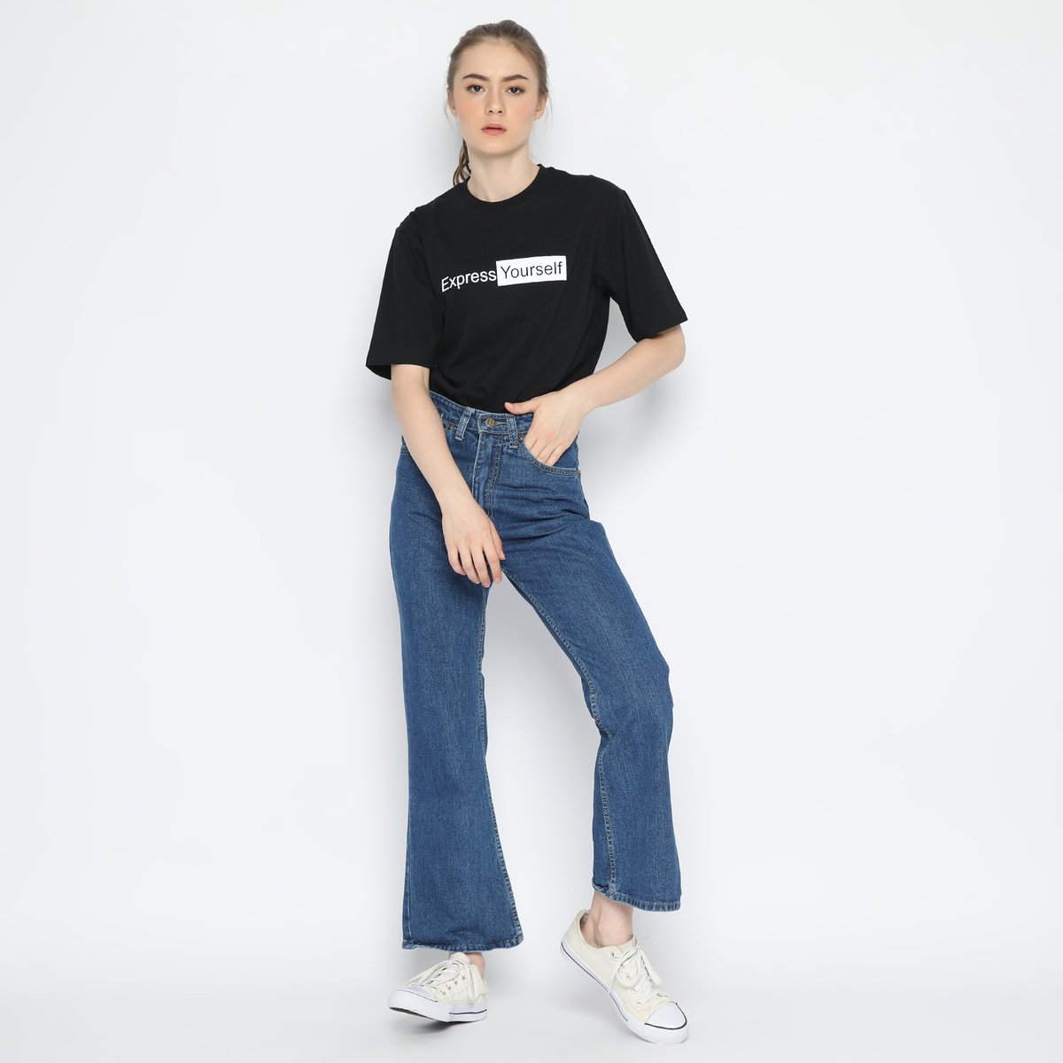 Esrocte's tweet photo. Kece banget nih celana nya untuk kalian yang suka hangout

Cuttbray Highwaist P18
Ukuran : 27-34
Warna : Navy
ORDER: Shopee
Klik LINK di bio untuk Langsung Order ☑️
_____
#OOTD #Fashion #Style #PhotoOfTheDay #Model #InstaDaily #Travel #Hijab #FashionBloger https://t.co/qLgDxVMbB1