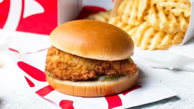 cpcstumin's tweet photo. REVIVAL + CFA // Come hungry. Tonight the first 50 people at REVIVAL get FREE CHICK-FIL-A!!! https://t.co/OtLBHkEZwW