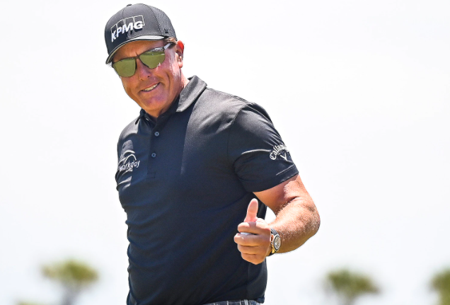 ASESmembers's tweet photo. Congrats @PhilMickelson.  Thanks for showing that age and arthritis should not be a barrier to golf excellence!  In fact, golf players average a 12.2-yard increase in drive range and a 5 stroke decrease in handicap AFTER shoulder replacement!! https://t.co/SE4uQHxs8L https://t.co/T9jpkguRiu