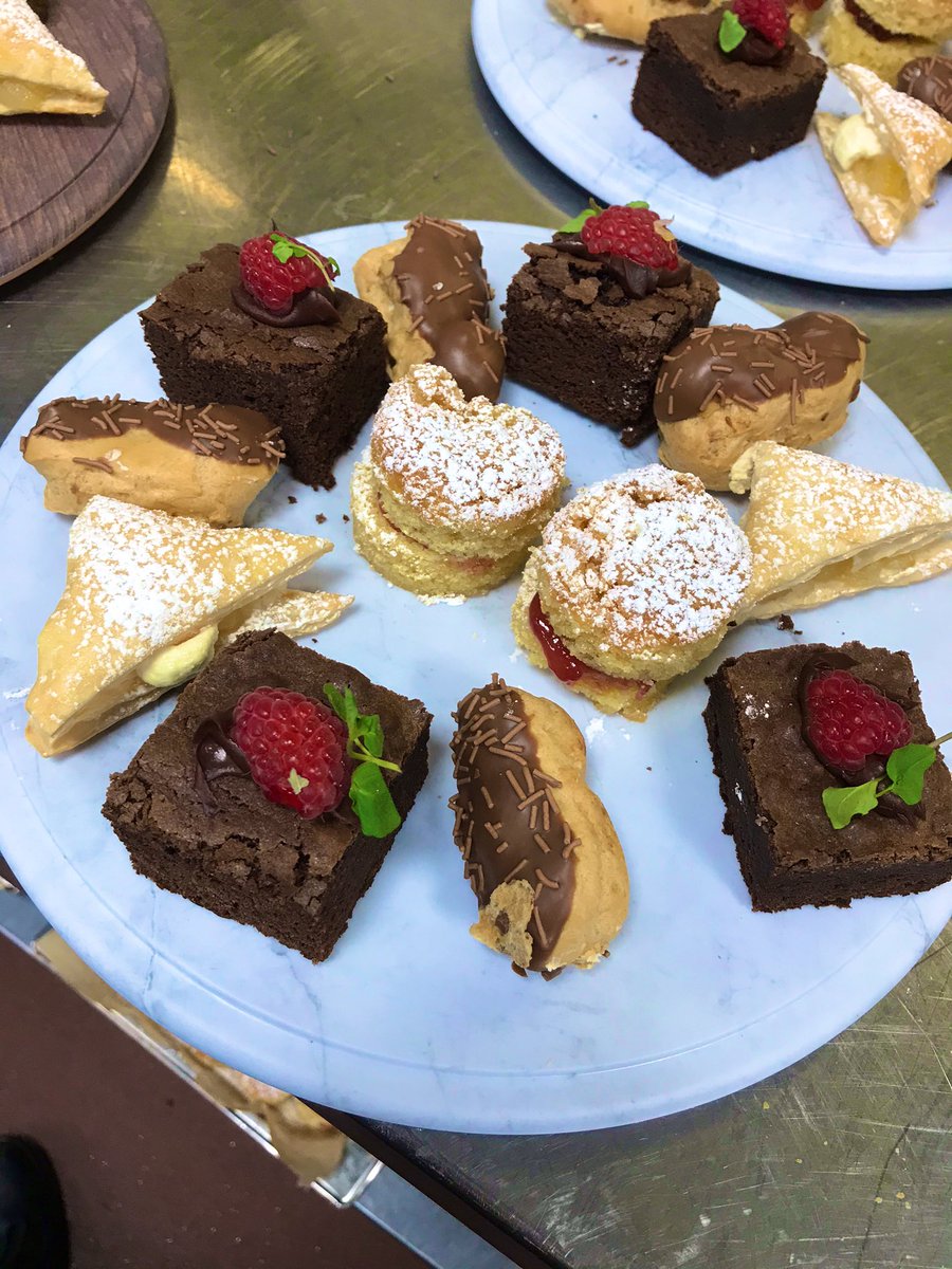 Andrew baker tweet media