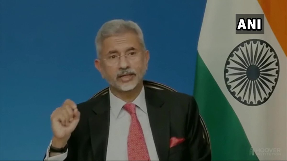 ANI's tweet photo. We had an agreement few weeks ago that we would not fire across LoC. That is a good step. But I think there are bigger issues. At the end of the day, the two neighbors have to find ways...Since 1947, part of the problem has been cross-border terrorism: EAM on India-Pak relations https://t.co/H6N76U8mQb