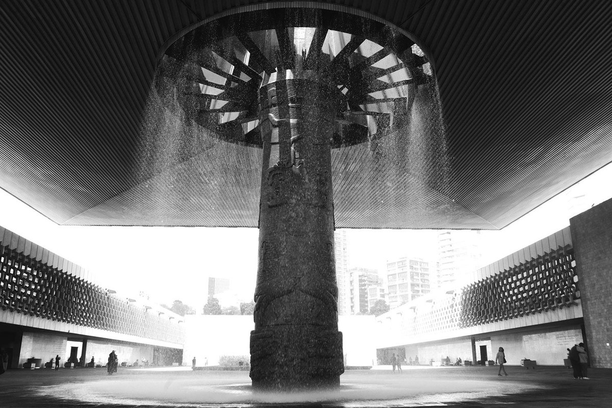 El Museo Nacional de Astrología, es uno de los museos más importantes en México y sin duda uno de los más bonitos. 👁

Está concebido para albergar y exhibir el legado arqueológico de los pueblos de Mesoamérica.

#viajapormexico #cdmx #museoantropologia