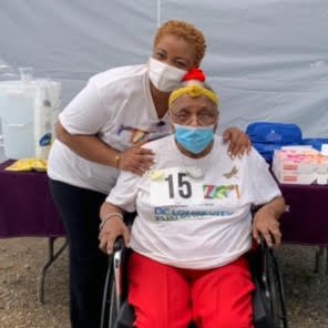 linkedsenior's tweet photo. The Serenity Rehabilitation and Health Center #LongevityFunRun team is now off to the Unique Rehab &amp; Health Center! 👏 #OlderAmericansMonth #gerotwitter @MurielBowser @Oldplparecool @washingtonpost https://t.co/Ojd7FavyFT