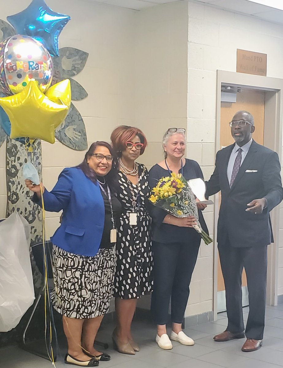 HandMiddleSC's tweet photo. Please join us in congratulating Mrs. Lisa C. Flores, @RichlandOne Classified Employee of the Year, 2021-'22. Ms. Flores has served in the district for 26 years, 23 on the ES level and the last 3 at HMS.  Thank you, Mrs. Flores for your commitment to RSDO.  @FLRichlandone https://t.co/j0bKapigrT