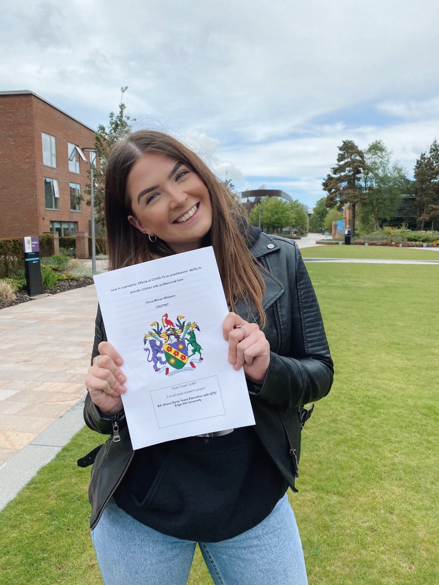 _MissMilner's tweet image. Completed it, bye uni👩🏻‍🎓👩🏻‍🎓