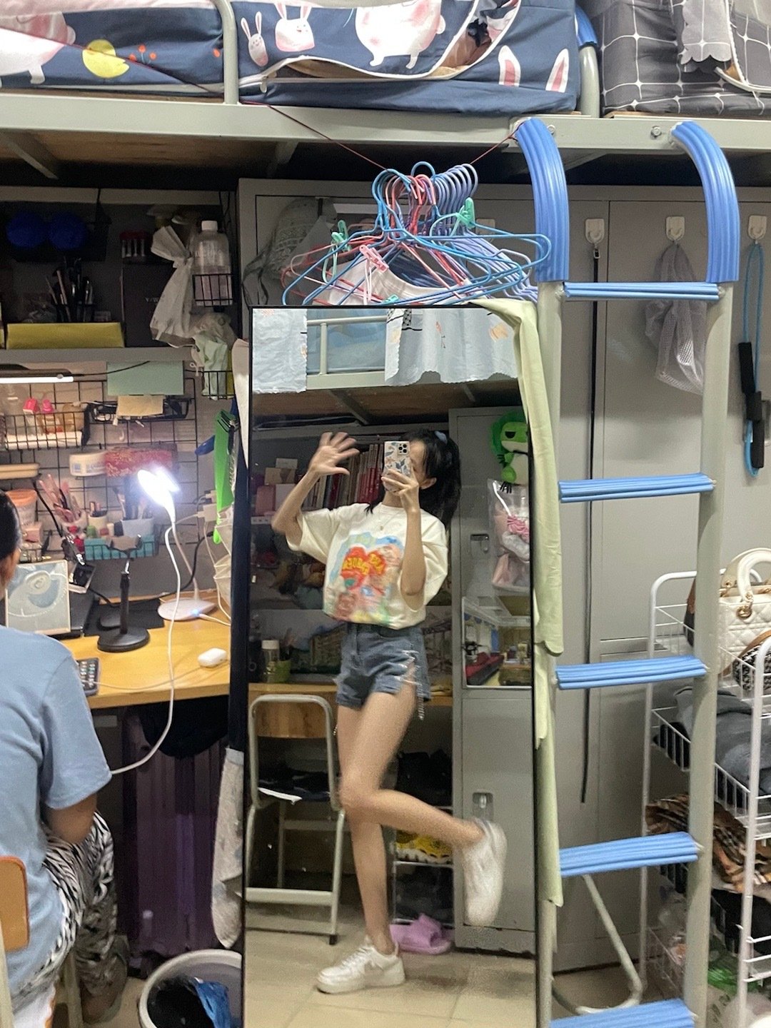 thinspo BMI s X Height 161 cm 5 3 Weight 40 kg 88 lbs BMI 15.4 https t MdN3F3egt7 X