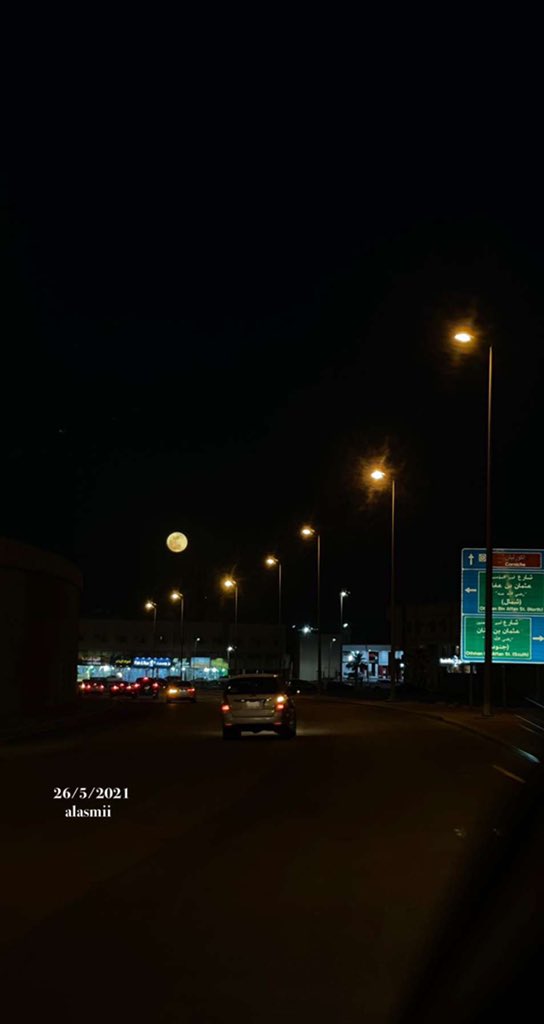 alasmii's tweet image. سبحان الله وبحمده  
سبحان الله العظيم 
بديع السموات والارض 🤍 
#القمر #الدمام #ابها_البهيه #الرياض #الدمام_الخبر #اليوم