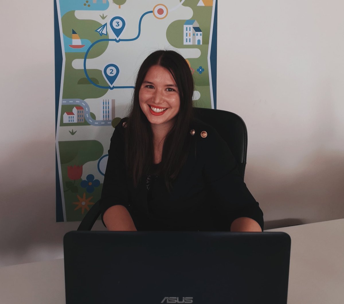 Notre équipe est en pleine préparation d'un #webinaire, organisé avec Tourisme InnovationLab, qui sera destiné à toutes les personnes souhaitant en apprendre davantage sur la #gamification du territoire. 

Restez connectés, ça arrive très prochainement !