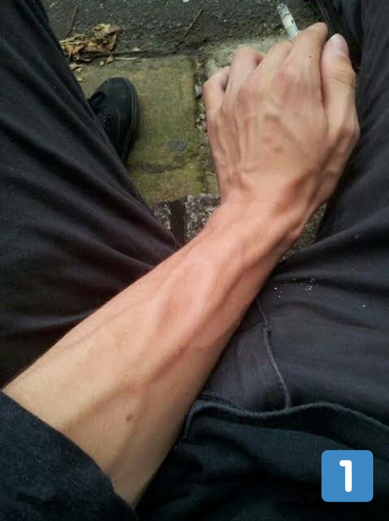 iisagii1's tweet image. It’s as a gift 🎁 , choose one❤️
#QuickReading