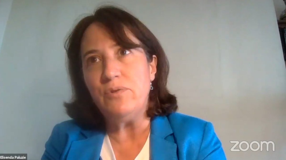 « Nous avons commencé une stratégie de pénétration de l'#indépendantisme professionnel et civile dans les structures de pouvoir. Nous avons promu une candidature à la #ChambreDeCommerce de Barcelone (<a href="/EinesDePais/">Eines de País</a>), et elle a gagné. » —<a href="/epaluzie/">Elisenda Paluzie</a> #Catalogne