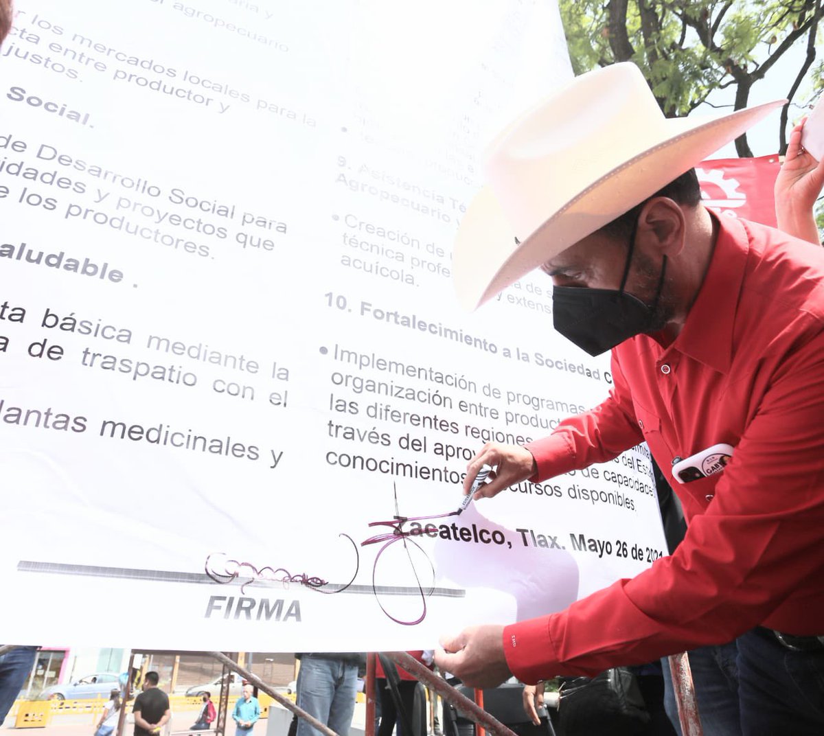 Ismael Hernández tweet media