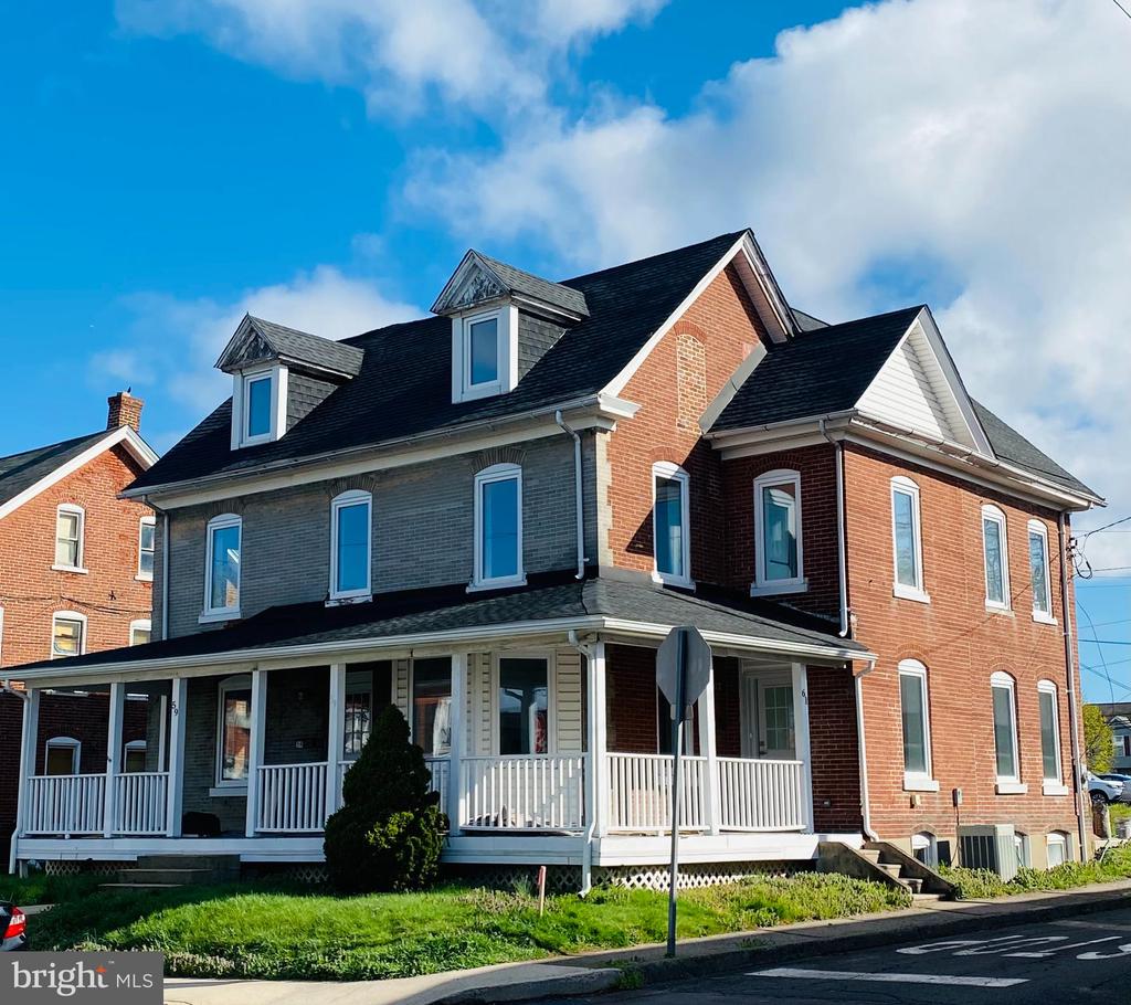 ClassHarlan's tweet photo. #ClassHarlanRealEstate Proudly offered for $320,000. 59 Franklin Avenue in #Souderton. Call us at 215-348-8111 to schedule a showing! https://t.co/VE5M2yTqcr