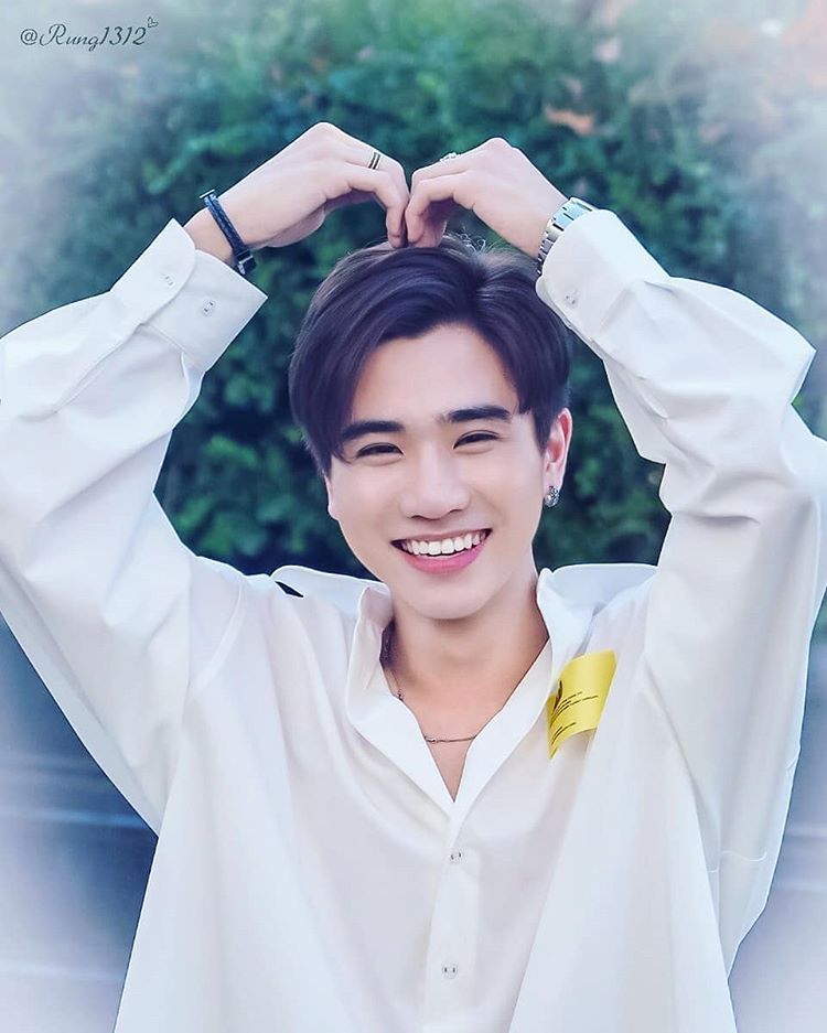 PerthArgentina's tweet photo. Tengan un  buen día~
Have a nice day ~

#Perth #PerthTanapon #Perthppe #TanaponSukumpantanasan #ธนพนธ์สุขุมพันธนาสาร #เพิร์ธ #KDPPE 🐯🖤 https://t.co/iSneGhhA6K