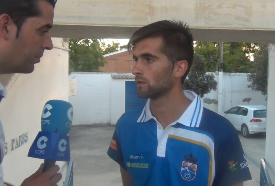 Mucha fuerza amigo, <a href="/francarnicer8/">Fran Carnicer</a> este partido lo sacas adelante seguro...
Ánimo a toda la afición y plantilla y miembros del <a href="/Linares_Dptvo/">Linares Deportivo 💙⚒</a>