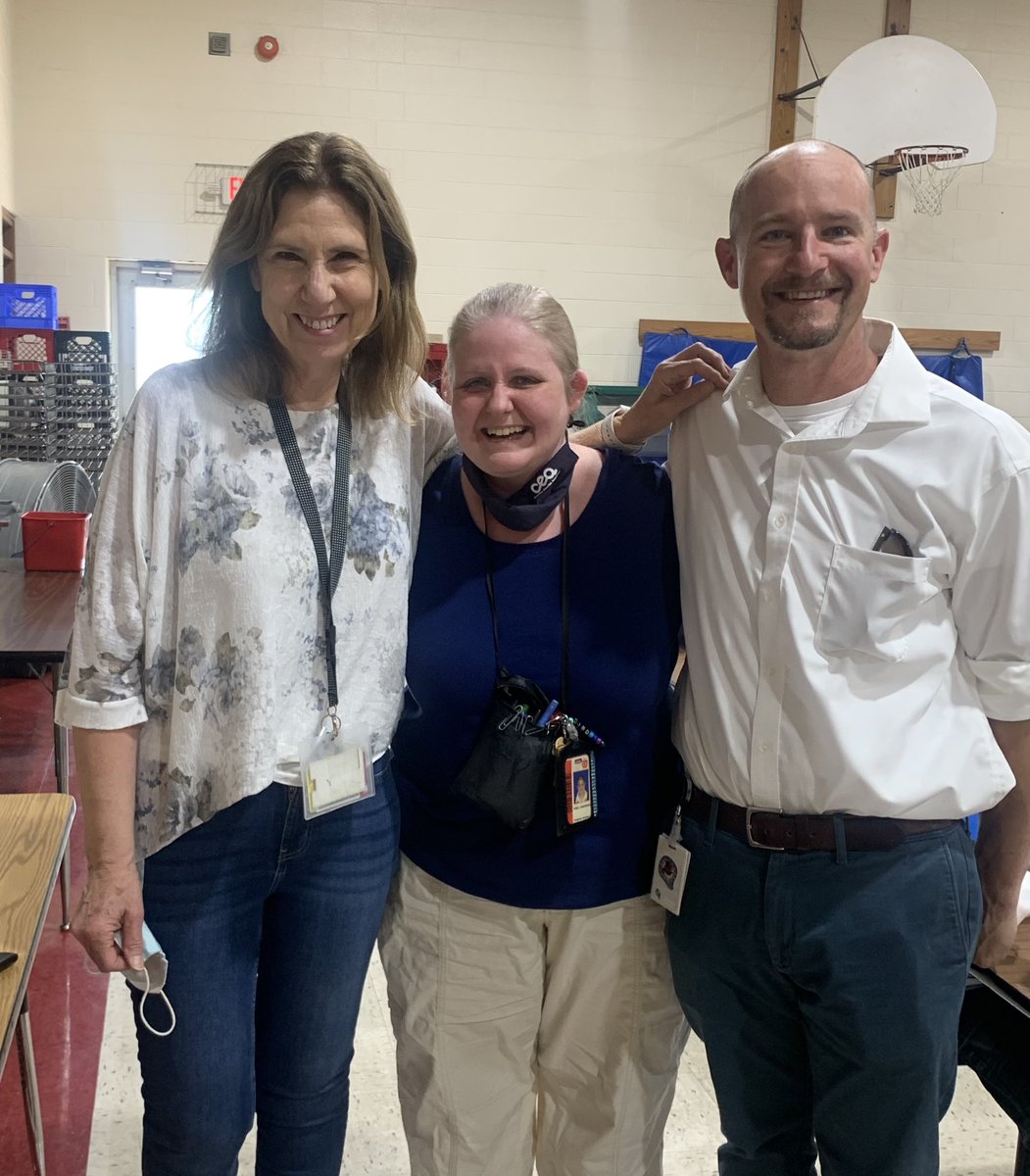 NTES_CCS's tweet photo. This week Northtowne ES celebrated three of our teachers who are retiring at the end of this school year. Congratulations to Ms. Braida (1st grade) , Mrs. Wilson (3rd grade) and Ms. Frye (4th grade). https://t.co/uPQWyf6kYg