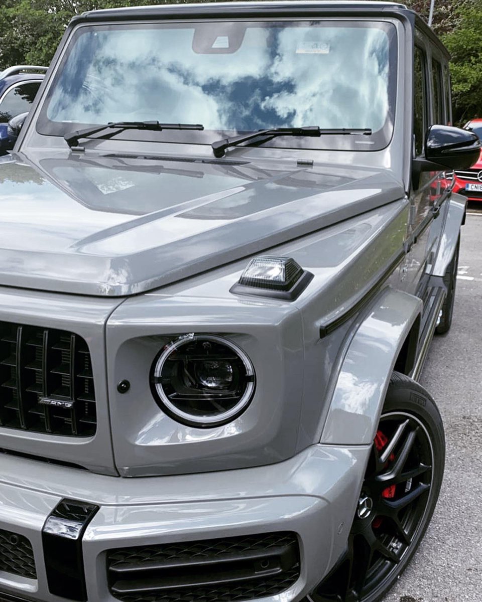 VIPmerc's tweet image. The new Classic Grey colour on the G-Wagon is THE colour to have 😍😍🤍🤍🤍