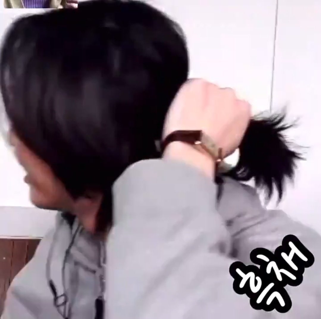 Remember Hyungwon long hair and he don’t know how to do man bun? I won’t forgive him for that