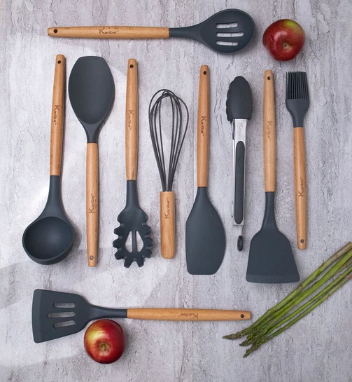 Y'all don't normally follow me for cooking tips, but I gotta say I've been LOVING this utensil set from <a href="/heykinfolk/">hey kinfolk</a>, the store for #blackownedthings: kinfolk.coop/products/karib…

Seriously I'm gonna go make lunch with em now.