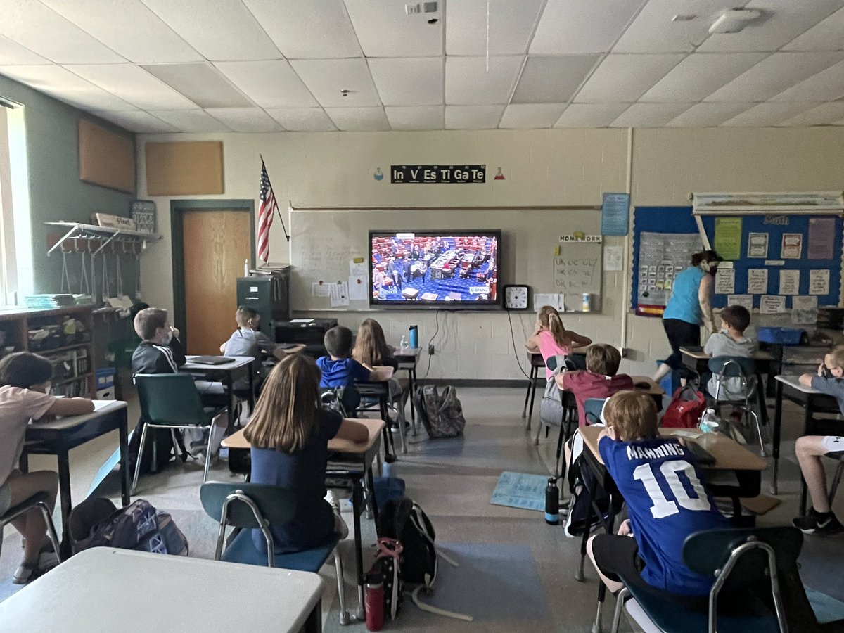 WCS_STEAM's tweet photo. Today all 5th graders @CenterWindham participated in a virtual field trip to Washington DC hosted by First Lady Jill Biden and Discovery Education. @DiscoveryEd https://t.co/mpGJEI1YdB