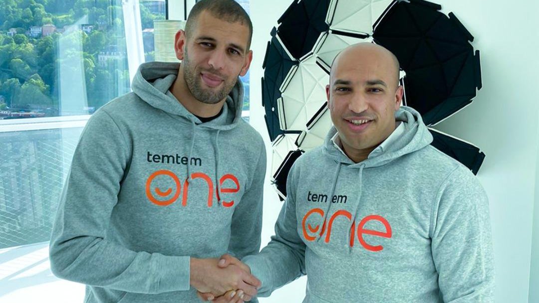 KamelHaddar's tweet image. @slimaniislam, champion d’Afrique et joueur de l’Olympique Lyonnais devient ambassadeur de la super app temtem One. Islam Slimani, une des personnalités préférées de la diaspora algérienne, contribuera au développement de la marque. @lequipe @sofoot @elwatancom #algerie #tech