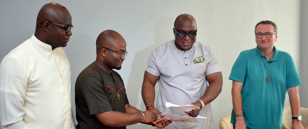 Today in Abuja, I signed an MoU on behalf of my foundation with the #Salesians of St. John Bosco for the empowerment of #Anambra youths with vocational and technical skills that would increase their employability and also make them job creators and employers of labour