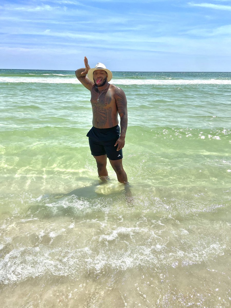 chandlermoncri1's tweet image. Relaxation, Rest, and Tranquility.⚡️#Dabruhz #OmegaPsiPhi