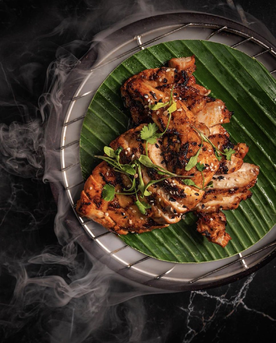 TattuRestaurant's tweet photo. 🌸 CHINESE BBQ CHICKEN 🌸
With chilli, sweet soy and pickled cucumber… A flavour hit guaranteed to tantalise all of your senses!
https://t.co/V2v2R7ppf9 🥢
#TattuRestaurant #Foodie #permanentlyunique #ModernChinese https://t.co/I096iZbAO1