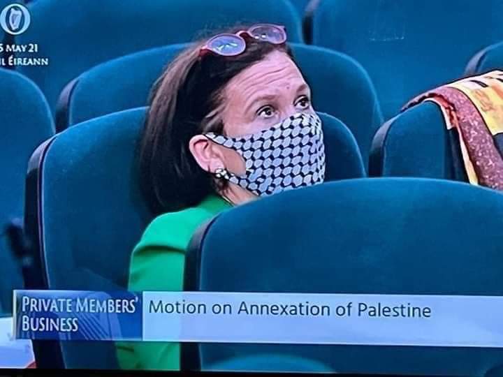 WeAreAlQuds's tweet photo. During a session of the Irish Parliament, some MPs wearing masks with #Palestinian symbol, sympathize with Palestine my country.🇮🇪🇵🇸 

#FreePalestine
#JUSTICE
#PalestiniansLivesMatter https://t.co/6FMGIA7Wp1