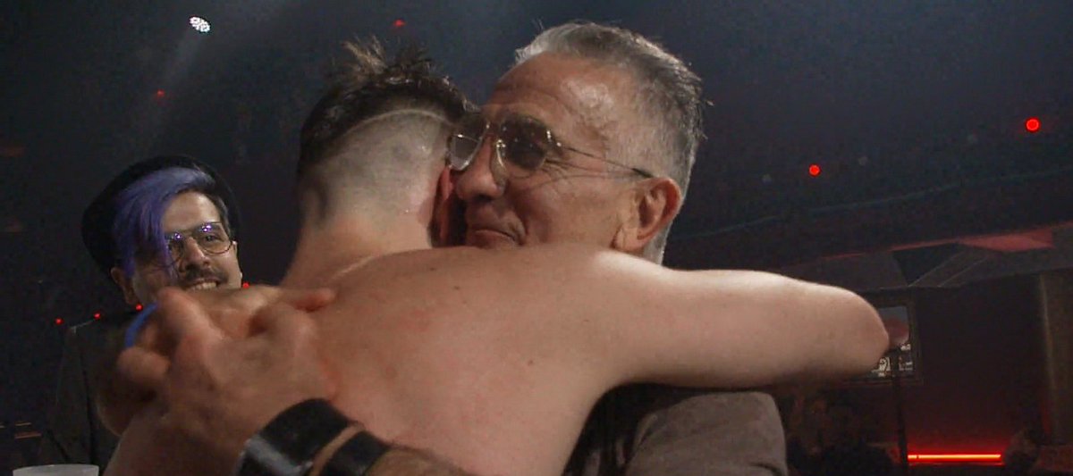 EstralEsports__'s tweet photo. Para nosotros, esta es la postal de la noche.

Same energy
Que gran espectáculo fue #LaVeladaDelAño 🥊 https://t.co/w7n5H0t3np