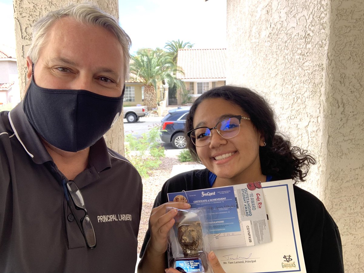 Congratulations to the Spring Valley HS 9th Grade Student of the Year!!! Jaelina Richardson!  <a href="/LadyGrizzlies18/">Lady Grizzlies Basketball</a> <a href="/ladygrizzSB21/">Spring Valley Lady Grizz Softball</a> @SvGrizzlyGrowlr <a href="/ClarkCountySch/">CCSD</a> #ProudPrincipal