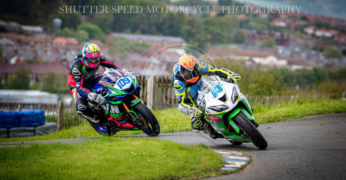 ShutterSpeedMo1's tweet image. Neil Kernohan chasing @keithpringle83 through Farm bends