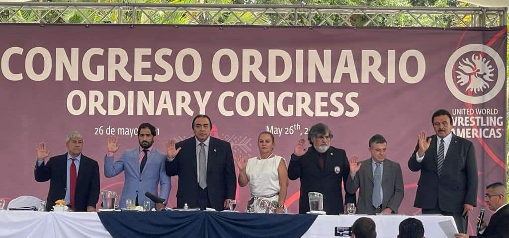 FemelaOlympic's tweet photo. Hoy durante el Congreso Ordinario de la United World Wrestling Américas, nuestro presidente de la FEMELA, @memo_daz, fue electo como nuevo Miembro del Buro Ejecutivo de la UWWA para el periodo 2021 - 2025. Con ello se une a los trabajos del presidente Francisco Lee.
@CarlosPBM https://t.co/KgrwtQNmBP