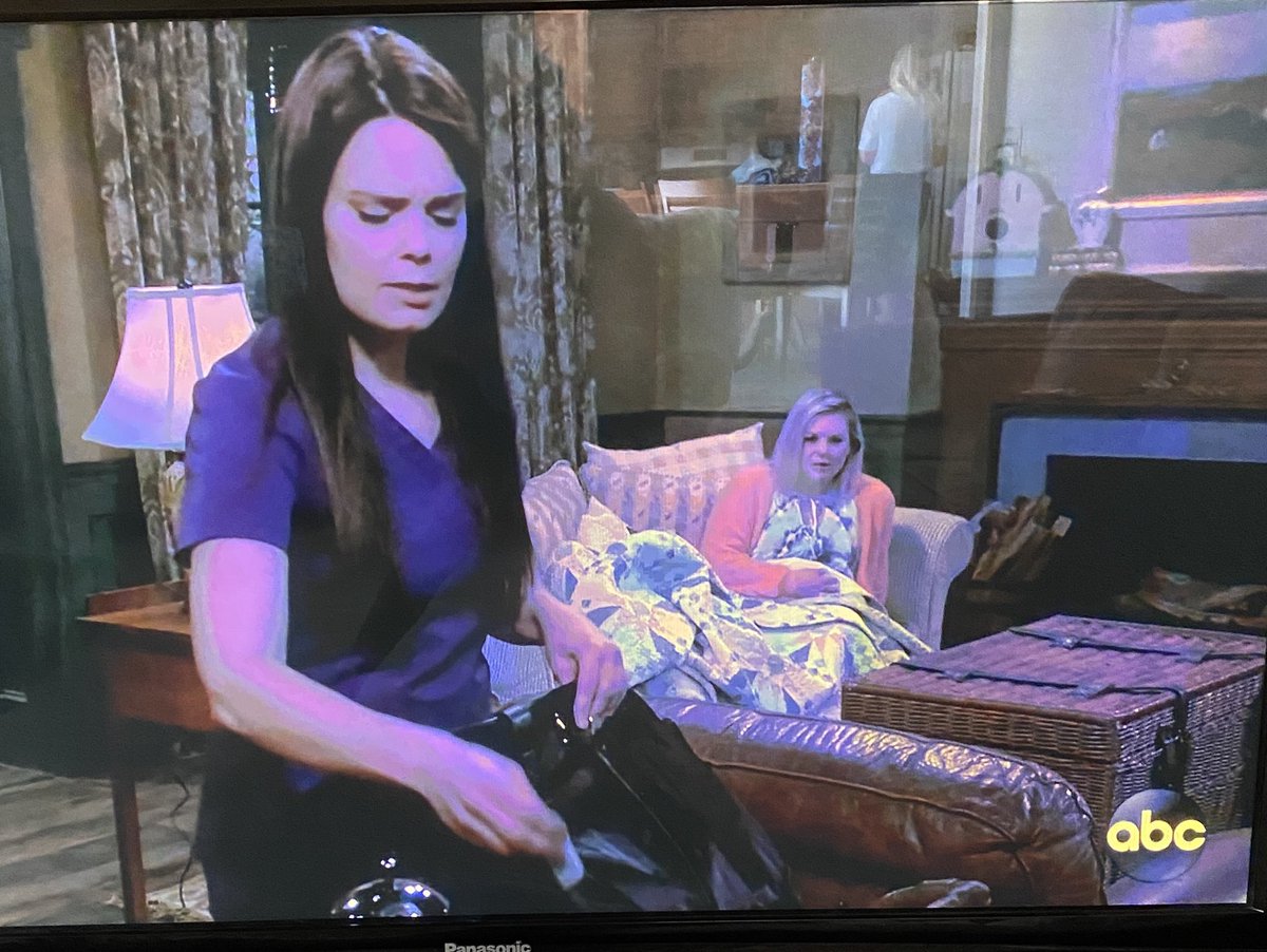 DisneyRewind's tweet photo. The two #DCOM queens sharing the screen in #GeneralHospital! 💜💜 @OfficialKJB @teenystweeting https://t.co/gUQpooSyFy