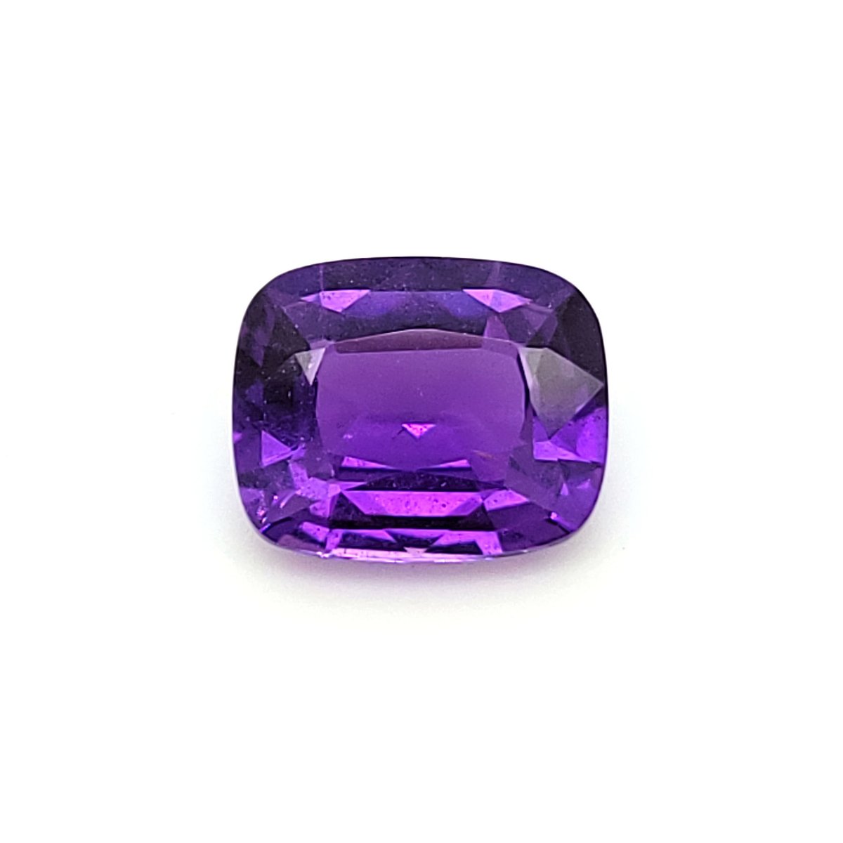 IntercolorUSA's tweet photo. Bright Beautiful 3 carats + Unheated Cushion Purple Sapphire!
#Sapphire #purplesapphire #naturalsapphire #unheatedsapphire #finesapphire #Gemstone #ColoredGemstone #GemstoneJewelry #SapphireRing #sapphirejewelry #jewelry #NoFilter #gemporn #gemcandy #luxury #rare #investment https://t.co/PkUahVje8L